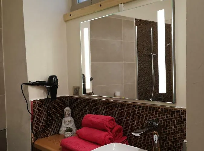 Apartment La Place Zen - Free Wifi - Center Nimes